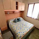 아파트 Flat 50m From The *