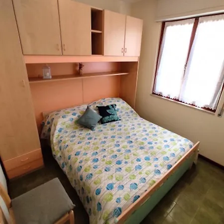 Апартаменти Flat 50m From The *